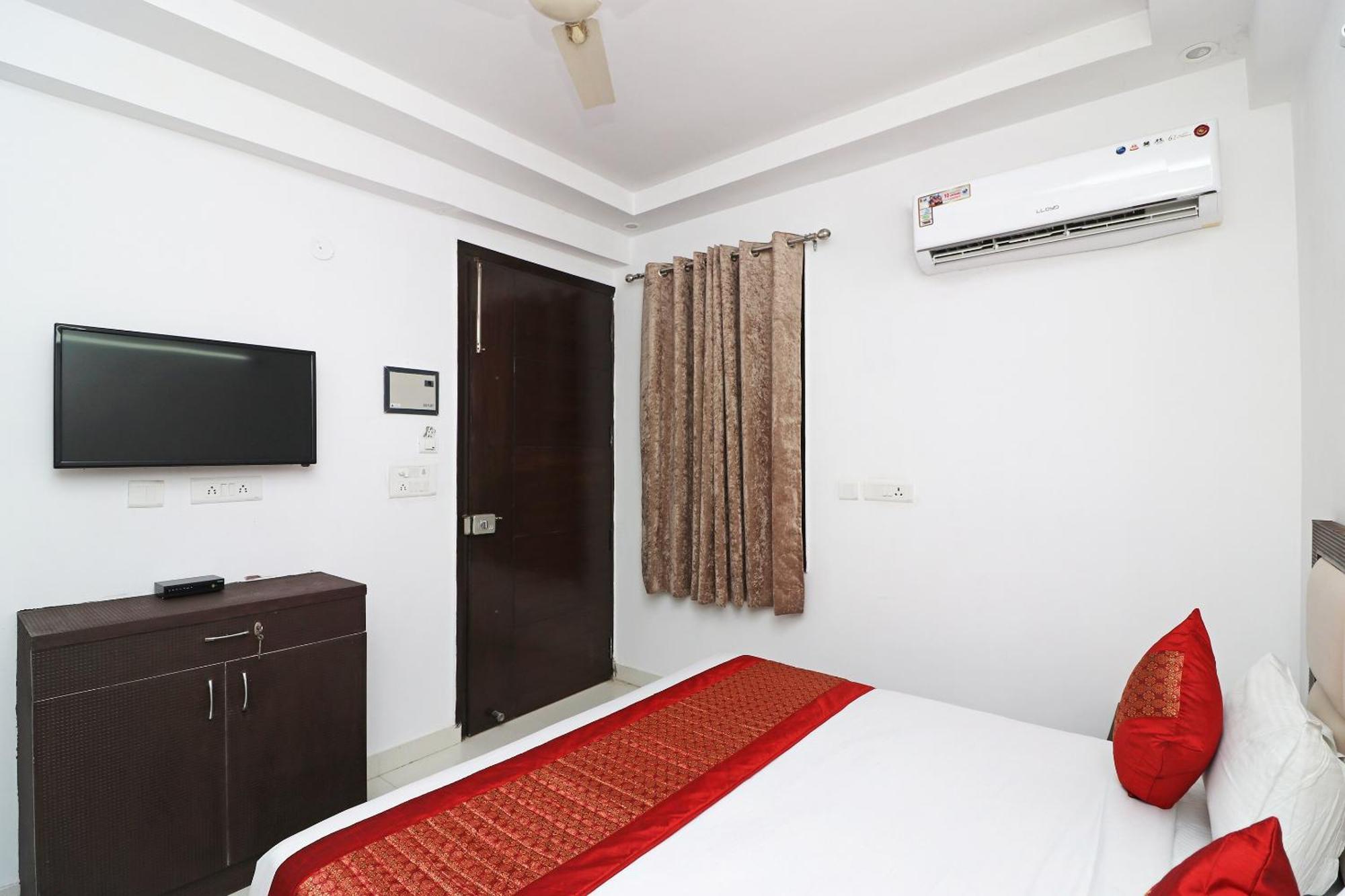 Hotel O Avalon Palace Nuova Delhi Esterno foto