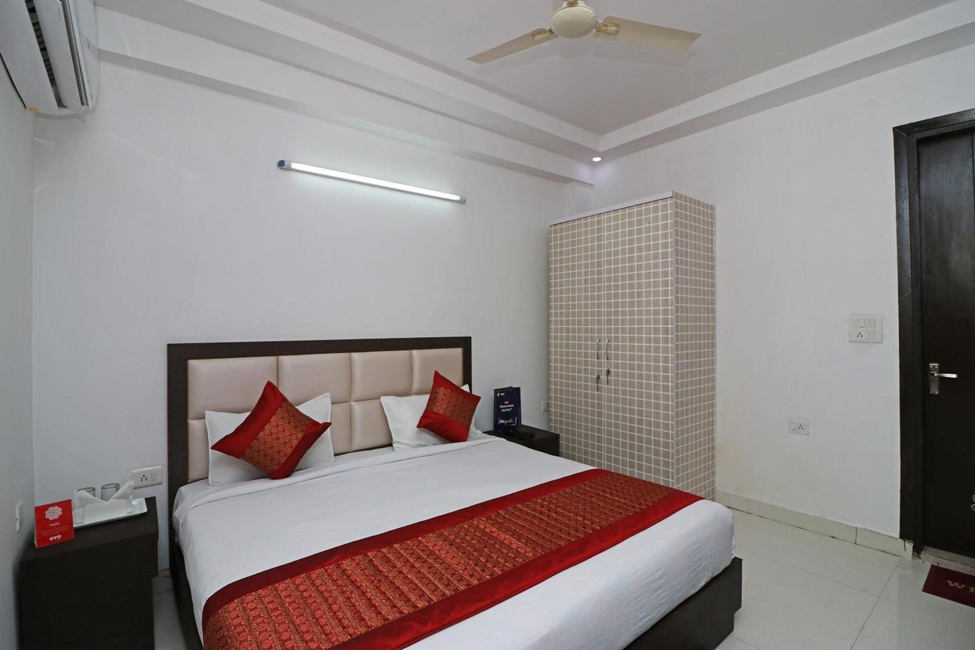 Hotel O Avalon Palace Nuova Delhi Esterno foto