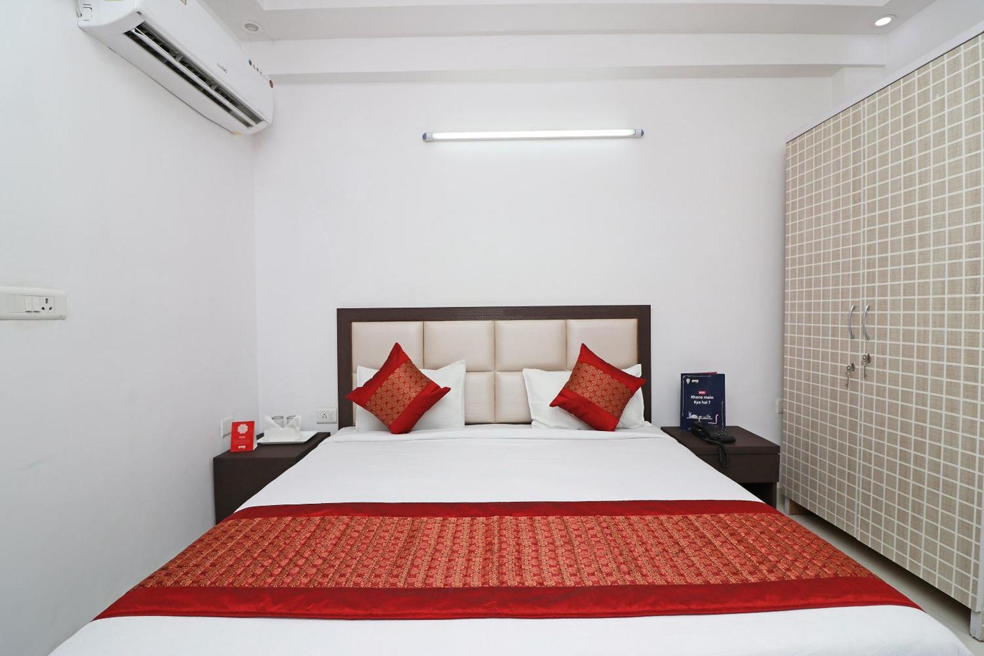 Hotel O Avalon Palace Nuova Delhi Esterno foto